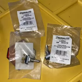 L40EU-H-393210 SERVALITE Toggle Switch Spdt Term #3