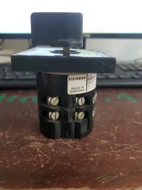 3LB3237-1AK01 SIEMENS Ammeter Selector Switch #3