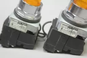 52PT6D9AB SIEMENS Oil Pushbutton Lamp Led Amber #2