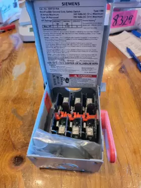 GNF321RA SIEMENS Pole General Safety Switch Panel #3