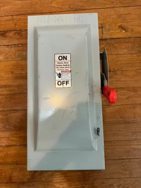 HF323N SIEMENS Pole Fusible Safety Switch Box Amp