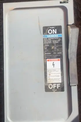 SN422 SIEMENS Disconnect Switch Pole