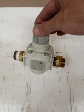 AR40-N068-Z-B SMC Regulator #3