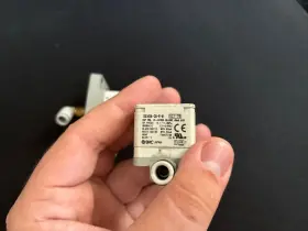 ISE40A-N01-T SMC Digital Pressure Switch #2