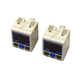 ZSE30-C4L-26 SMC High Precision Digital Pressure Switches
