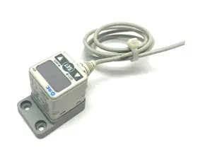 ZSE40F-C4-62L SMC High Precision Vacuum Switch #2