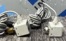 ZSE40F-T1-62L SMC Precision Digital Pressure Switch #3
