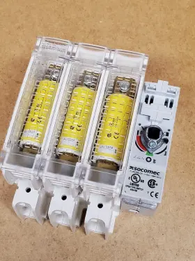 38613010 SOCOMEC Fuseblock