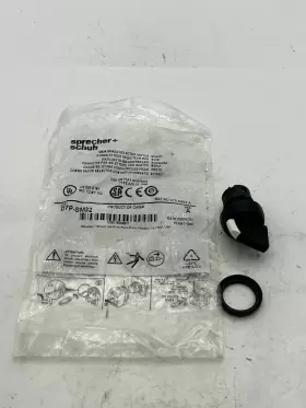 D7P-SM32 SPRECHER SCHUH Maintained Selector Switch #2