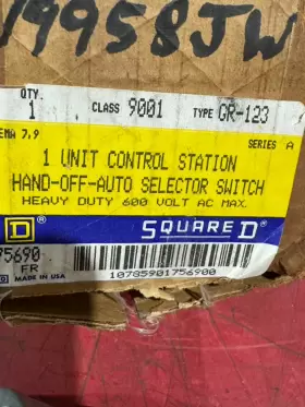 9001 SQUARE D Box Explosion Control Switch #2