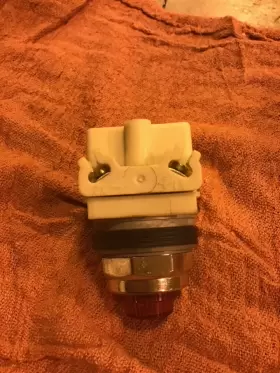 9001-KM7 SQUARE D Lamp #2