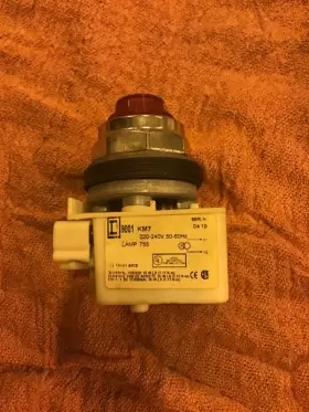 9001-KM7 SQUARE D Lamp