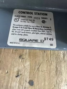 9001-KYK-218 SQUARE D Control Station #3