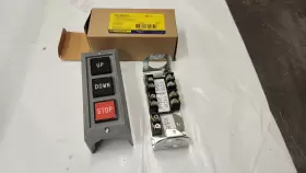 9001BG305 SQUARE D Push Station Switch Up Down Box