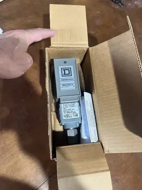 9012GQG2 SQUARE D Pressure Switch Box