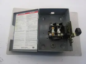 C3-13-15 SQUARE D General Safety Switch #3