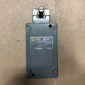 CR67T10 SQUARE D Limit Switch Neutral Position