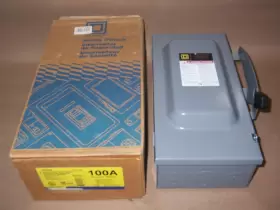 D323N SQUARE D Fusible Safety Switch Disconnect Amp