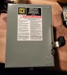 DU322 SQUARE D Fusible Safety Switch Volt Nema Amp