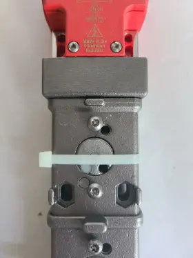 T5009 STI Double Safety Switch Interlock Nos Box #3
