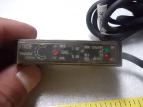 F11CR TAKEX Photoelectric Switches #2