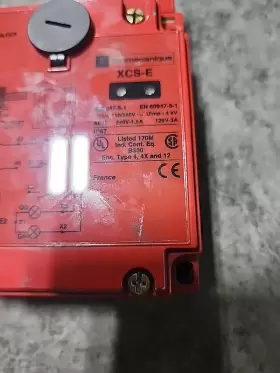 60947-5-1 TELEMECANIQUE Xcs Safety Limit Switch #2