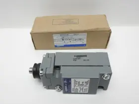 9007C54E TELEMECANIQUE Limit Switch Box
