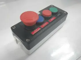 Telemecanique XAL-D/K....H7 Control Buttons With Contact Bl #2