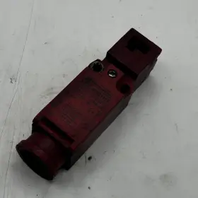 XCK-P591H7 TELEMECANIQUE Safety Interlock Switch #2