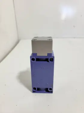 XCKJ161 TELEMECANIQUE Limit Switch #3