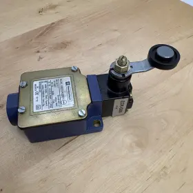 XCKL10031A0001 TELEMECANIQUE Limit Switch Head Ac