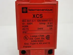 XCS-A703 TELEMECANIQUE Safety Interlock Switch #3