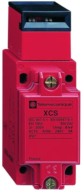 XCSA701 TELEMECANIQUE Sensors Safety Interlock Locking Pg