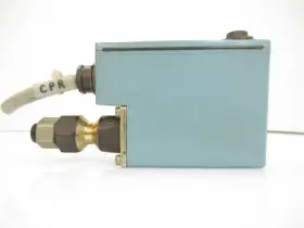 XMJ-A0207 TELEMECANIQUE Pressure Switch #2