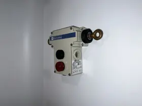 XY2-CE1656258 TELEMECANIQUE Safety Switch Led Pilot Light #2