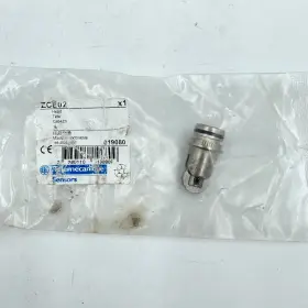 ZCE02 TELEMECANIQUE Limit Switch Head Roller Plunger