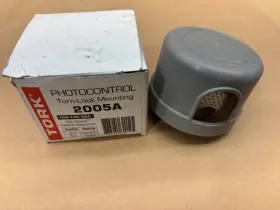 2005A TORK Photocontrol Turn Lock Mounting Automation Roadway