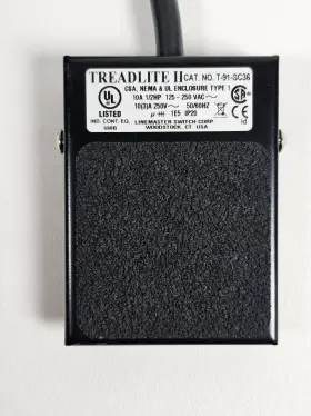 T-91-SC36 TREADLITE II Linemaster Switch Control #2