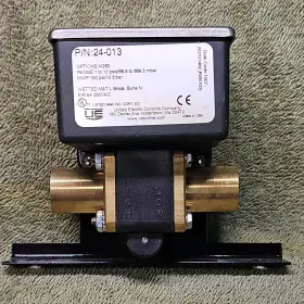 24-013 UE / UNITED ELECTRIC CONTROLS Differential Pressure