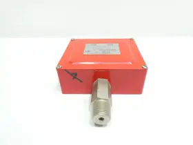 J33AX-5835 UE UNITED ELECTRIC Pressure Switch