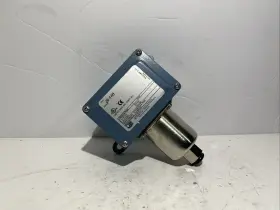 J6-148 UE UNITED ELECTRIC Pressure Switch