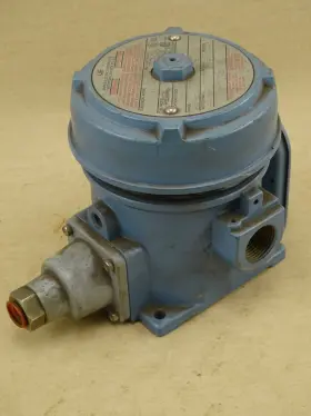 H122-361 UNITED ELECTRIC CONTROLS CO Pressure Switch
