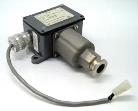 14398 UNITED ELECTRIC CONTROLS UE Chamber Pressure Switch