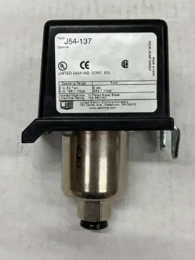 J54137 UNITED ELECTRIC Differential Pressure Switch Wc