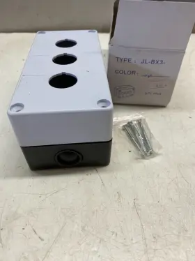 041814170770 UXCELL Push Switch Control Station Box