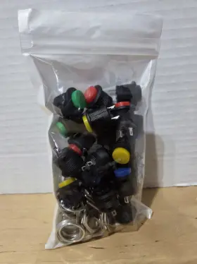 R13-507 UXCELL Momentary Push Switch Round