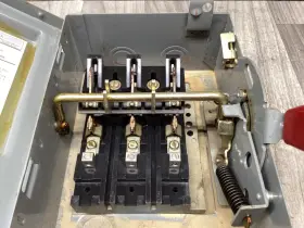 HU321 WESTINGHOUSE Safety Switch Fused Amp #3