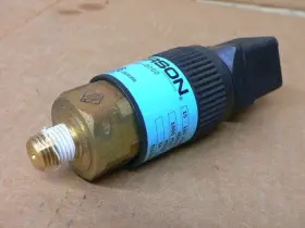K18-02-D000 WILKERSON Pressure Switch #2