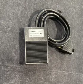 793513685009 XURUI Momentary Switch Single Pedal Cord Plug