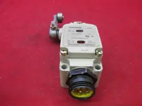 1LS-J550ECA YAMATAKE CORP Limit Switch #3